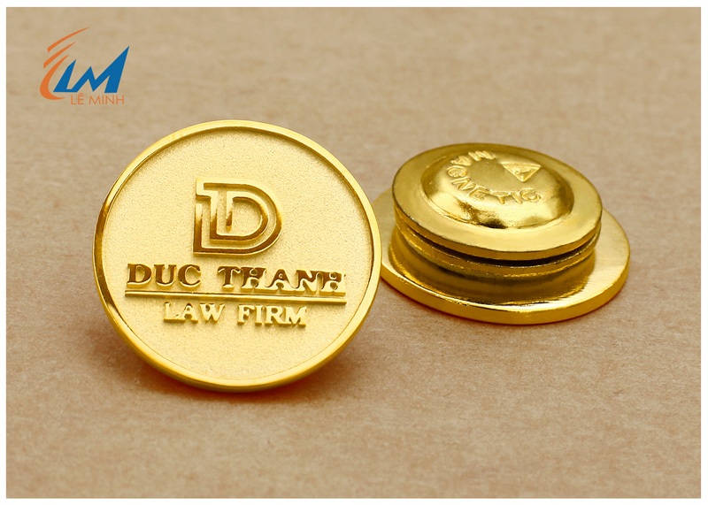 huy hiệu logo đồng đúc khuôn mạ vàng