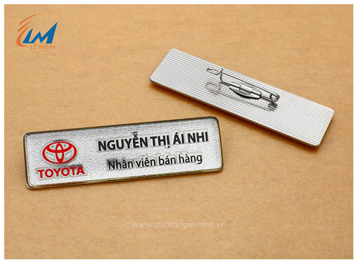 mẫu bảng tên xi bạc 03