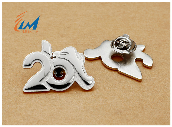 huy hiệu đồng đúc mạ bạc cao cấp