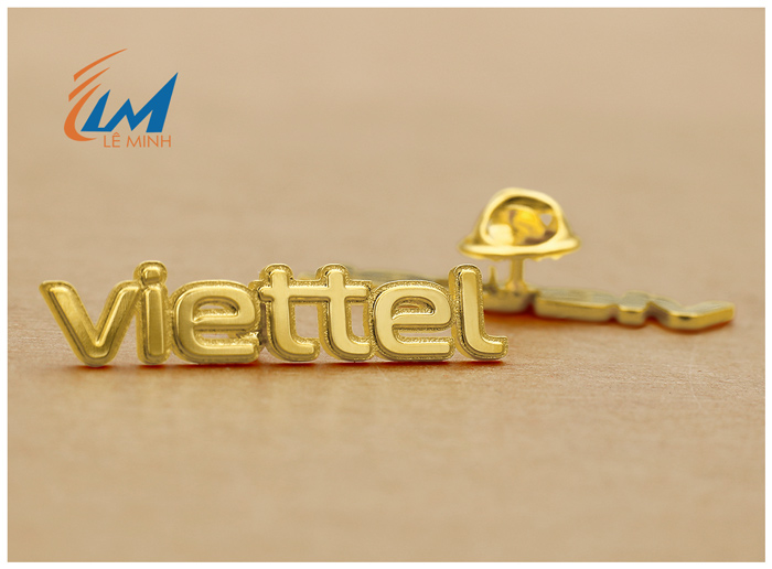 Huy hiệu đeo áo mạ vàng 24K