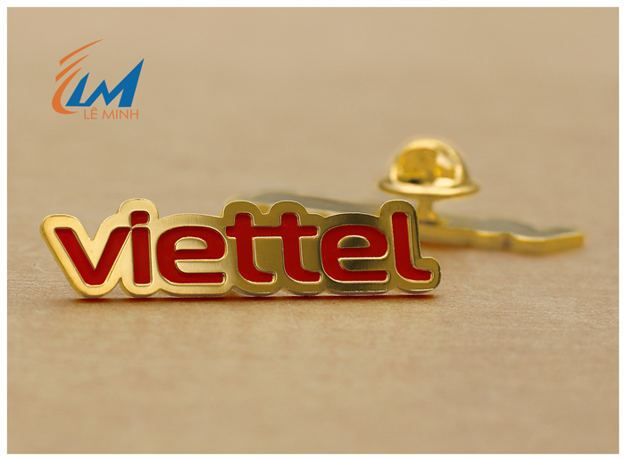 Huy hiệu đồng mạ vàng ăn mòn phủ màu theo yêu cầu
