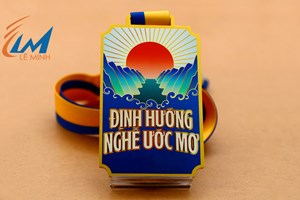 MẪU HUY CHƯƠNG ĐỘC ĐÁO, TINH TẾ  -  KHẲNG ĐỊNH GIÁ TRỊ THÀNH CÔNG