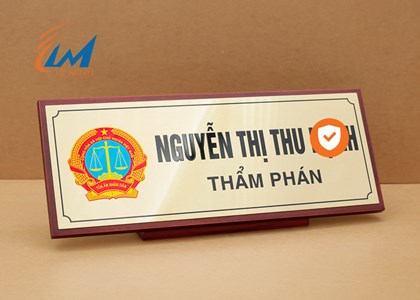 Bảng chức danh gỗ - nhôm in uv