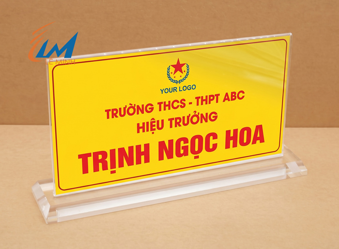 bảng chức danh văn phòng mica
