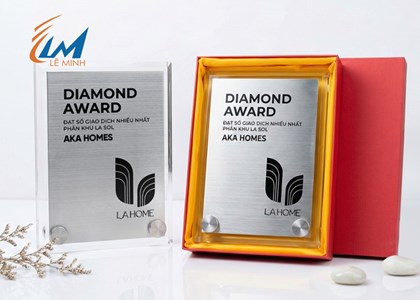 Bảng vinh danh mica