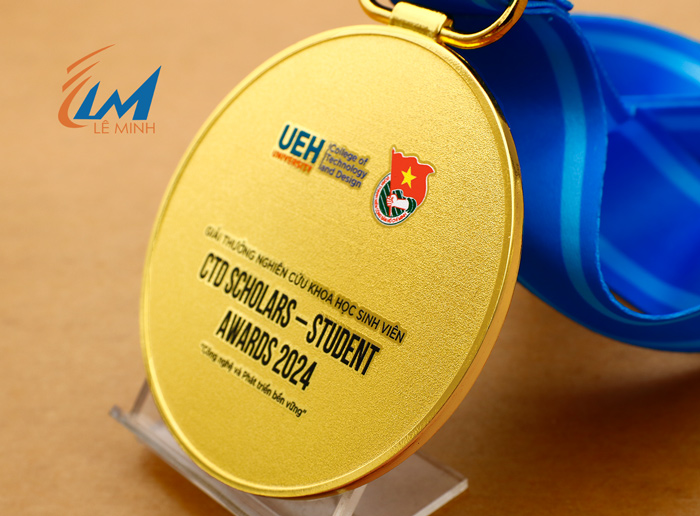 huy chương khen thưởng thành tích