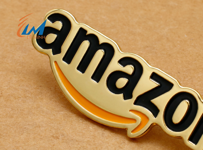 Huy hiệu đồng ăn mòn