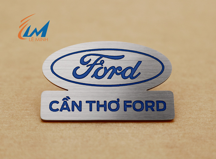 huy hiệu inox khắc ăn mòn tùy chỉnh