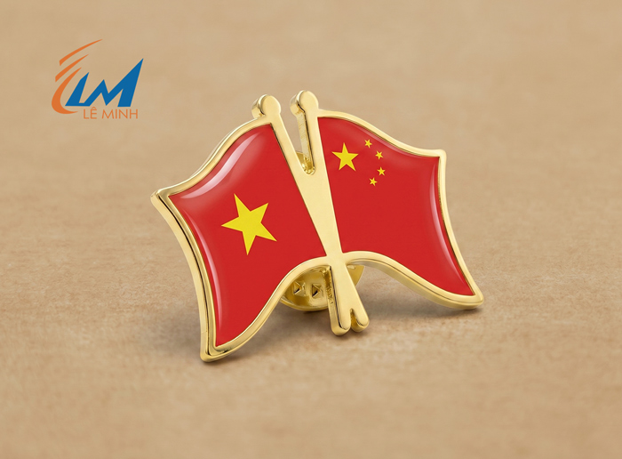 Huy hiệu cờ hợp tác hai nước