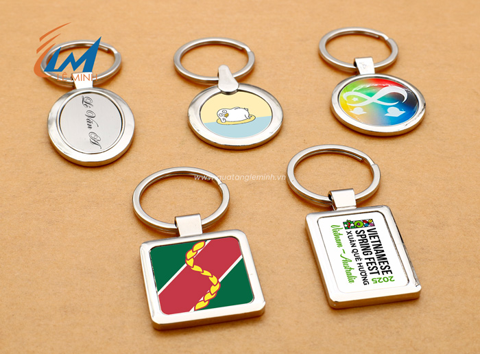 Móc khóa kim loại