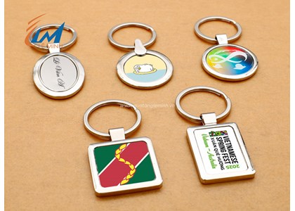 Móc khóa kim loại