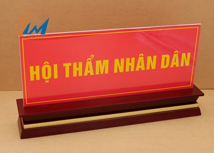 Kệ ghi chức vụ