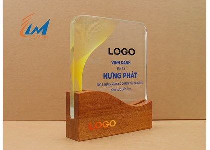 Kỷ niệm chương vinh danh sự nghiệp