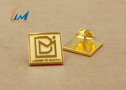 Logo công ty mạ vàng