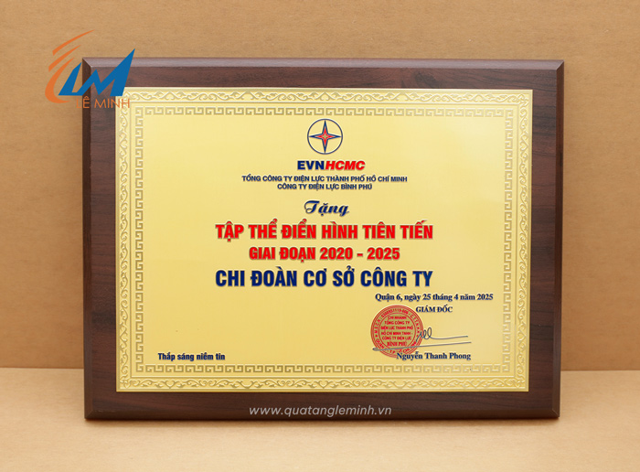 Quà tặng gỗ đồng cao cấp