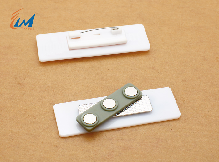 bang ten mica gia re